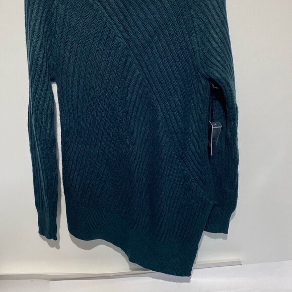 Simply Vera Vera Wang Women's Lost Lagoon Asymmetric Tunic Sweater Small NWT - Picture 2 of 8